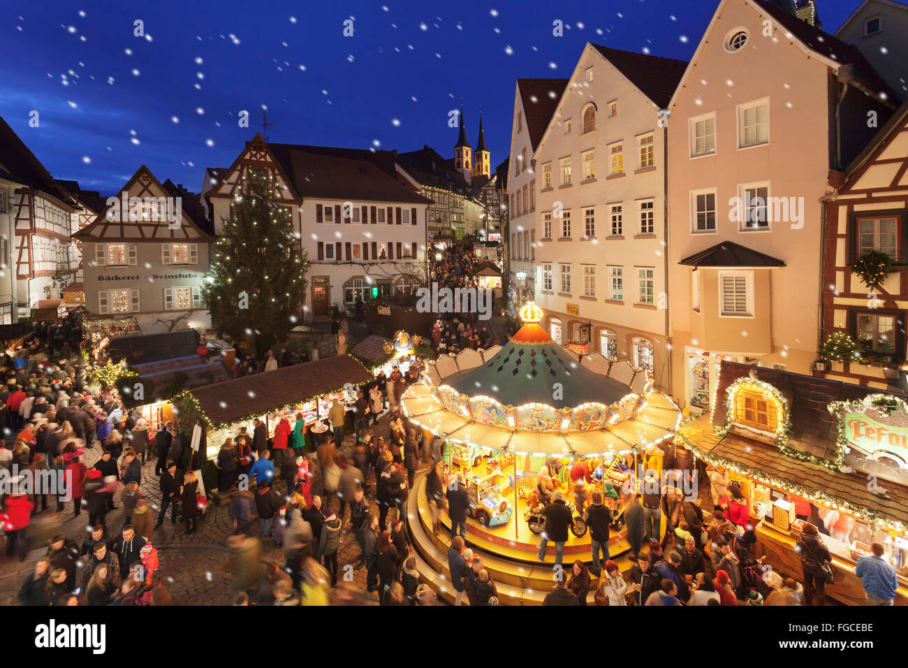 Weihnachtsmarkt an der Hauptstraße, Bad Wimpfen, Baden-Württemberg, Deutschland Stockfoto
