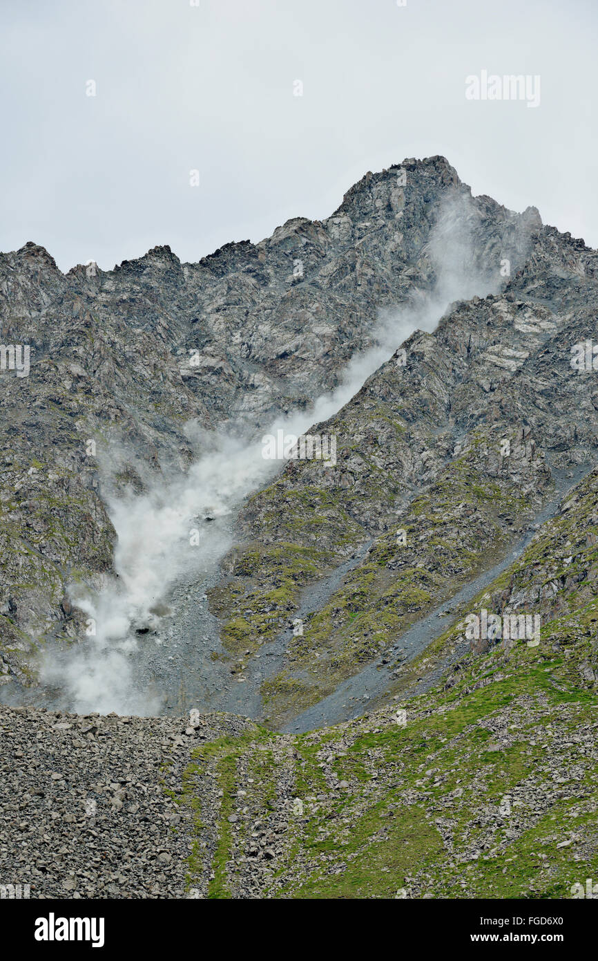 Steinschlag Erdrutsch Im Tian Shan Gebirge Kirgisistan Stockfotografie Alamy