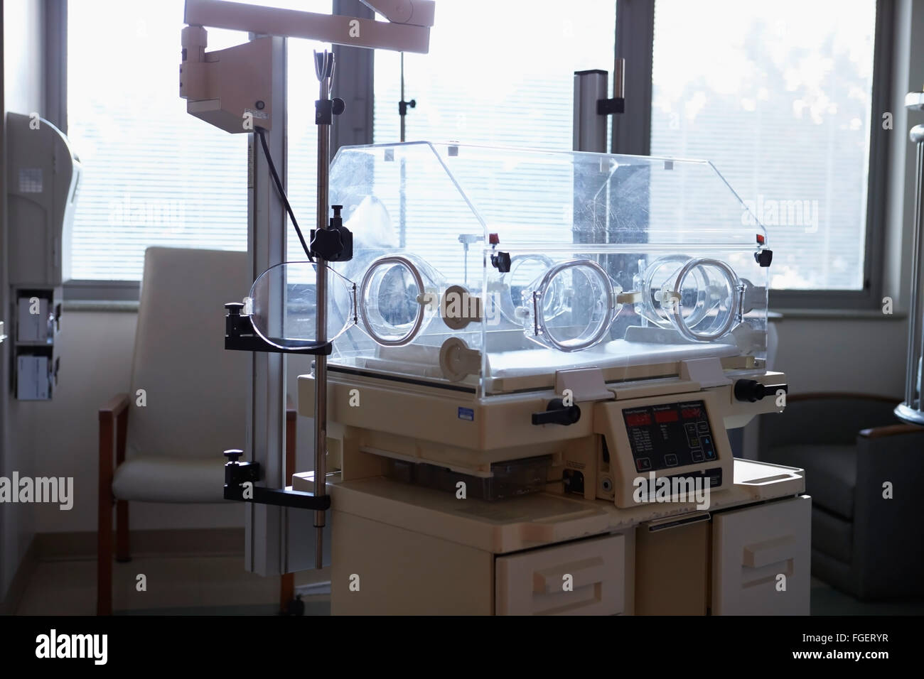 Inkubator In Post-Natal-Krankenhaus-Abteilung Stockfoto