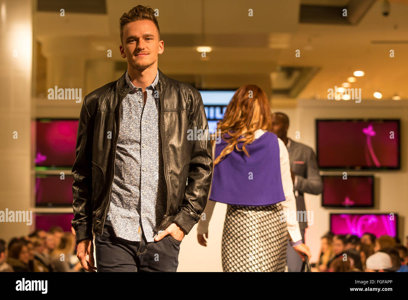 Fashion Show - Frühling - Sommer 2015 Stockfoto