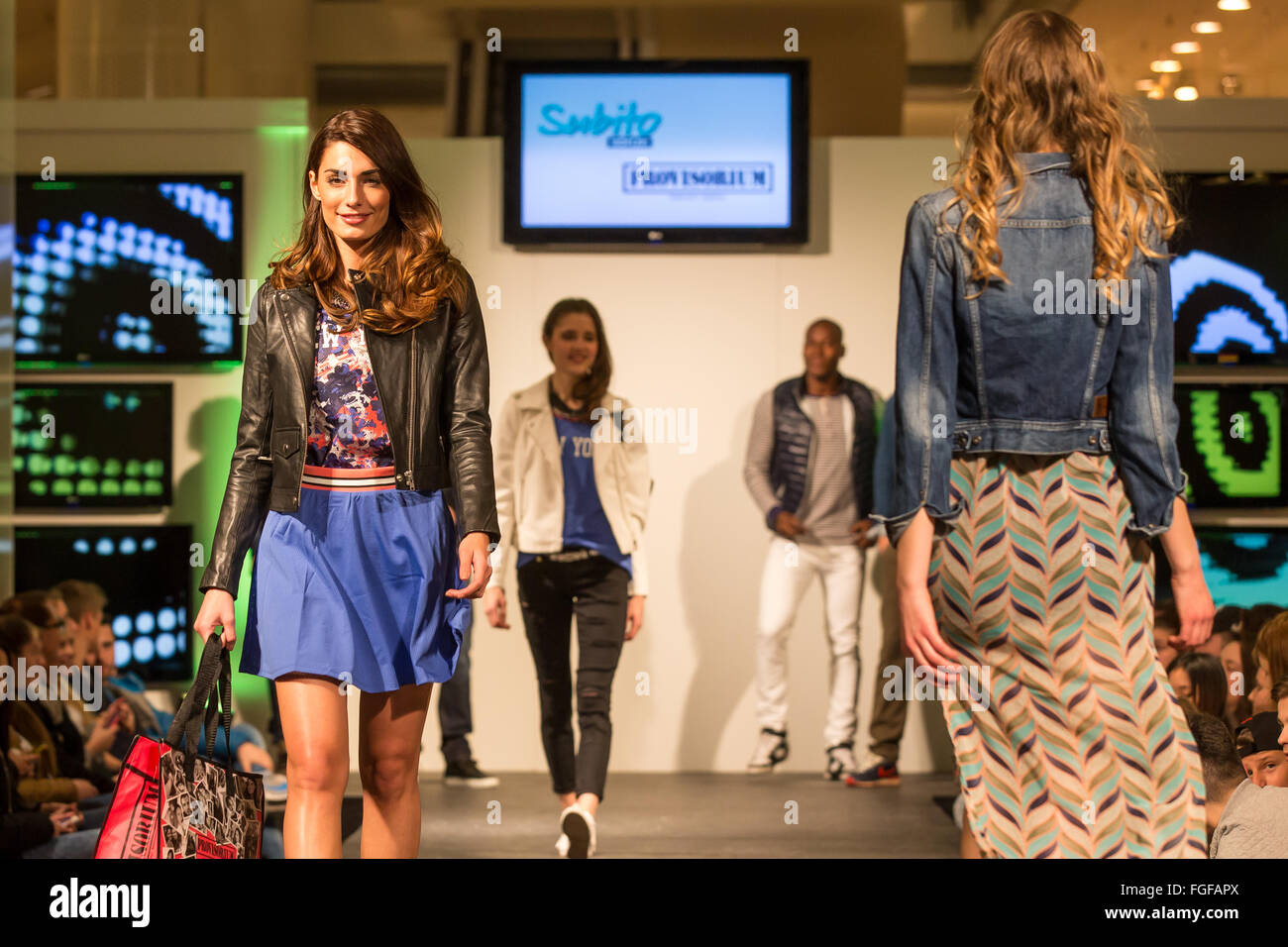 Fashion Show - Frühling - Sommer 2015 Stockfoto