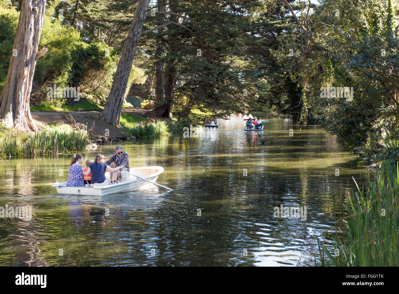 Bootfahren auf Stow See im Golden Gate Park, San Franciso, Kalifornien, USA Stockfoto
