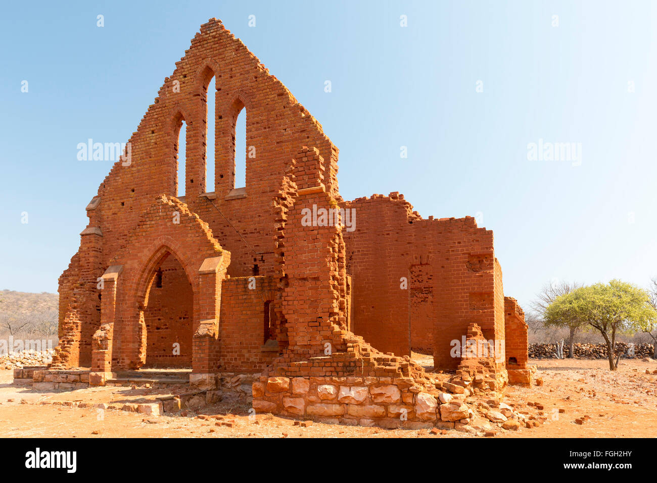 Alten Palapye Kirchenruinen gebaut aus gebrannter Erde Ziegeln in ländlichen Botswana, Afrika Stockfoto