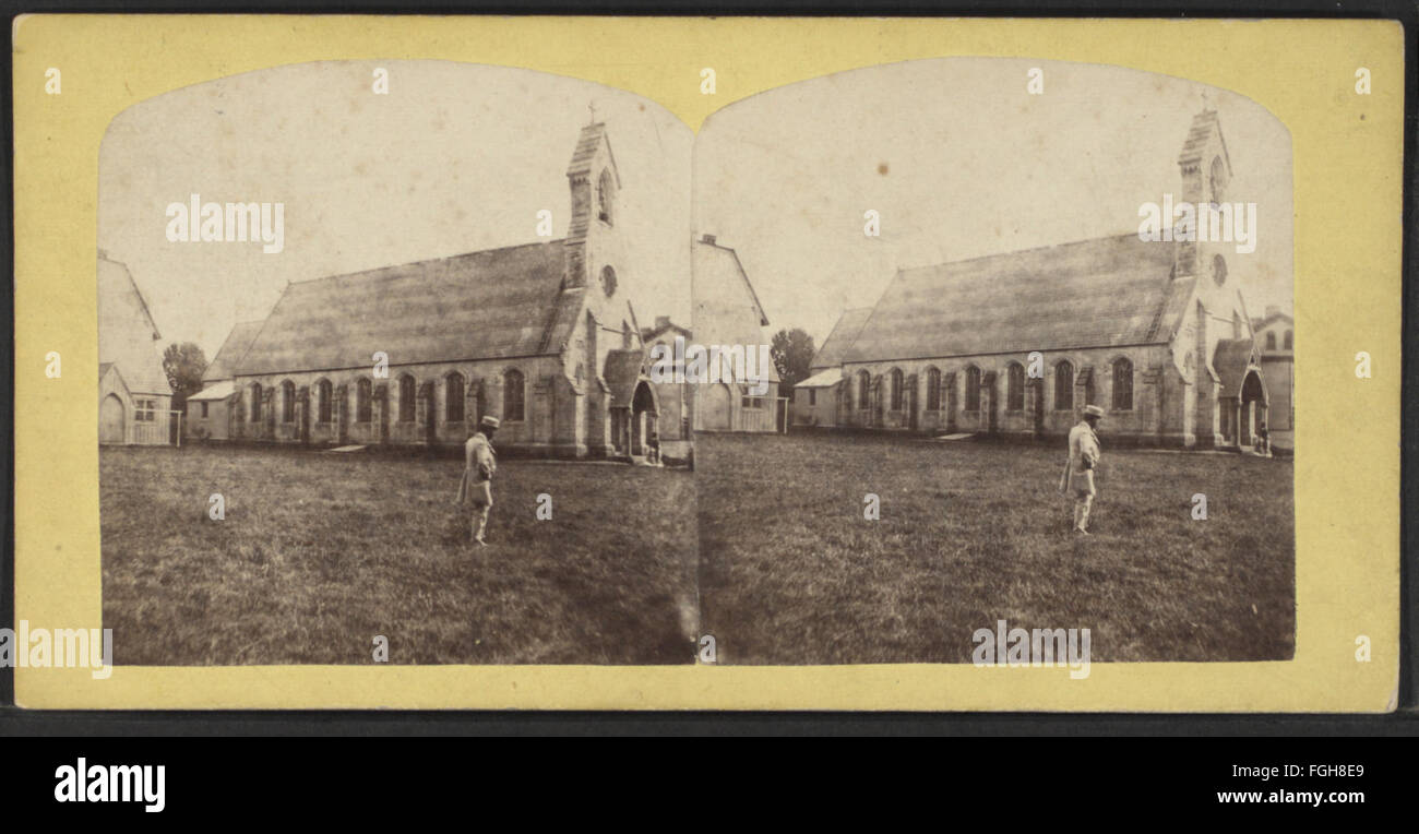 Dieses Foto zeigt eine Kirche in Elizabeth, New Jersey, die ihre architektonischen Merkmale und die Umgebung im späten 19. Jahrhundert feststellt. Stockfoto