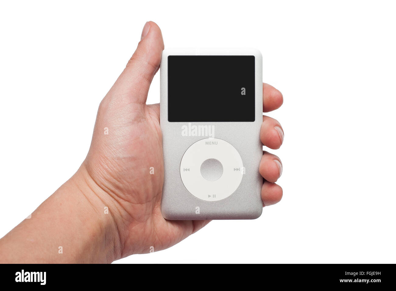 Pavlograd, Ukraine - 5. Februar 2015: iPod classic 160 Gb in der Hand. Studioaufnahme, isoliert auf weißem Hintergrund. Stockfoto