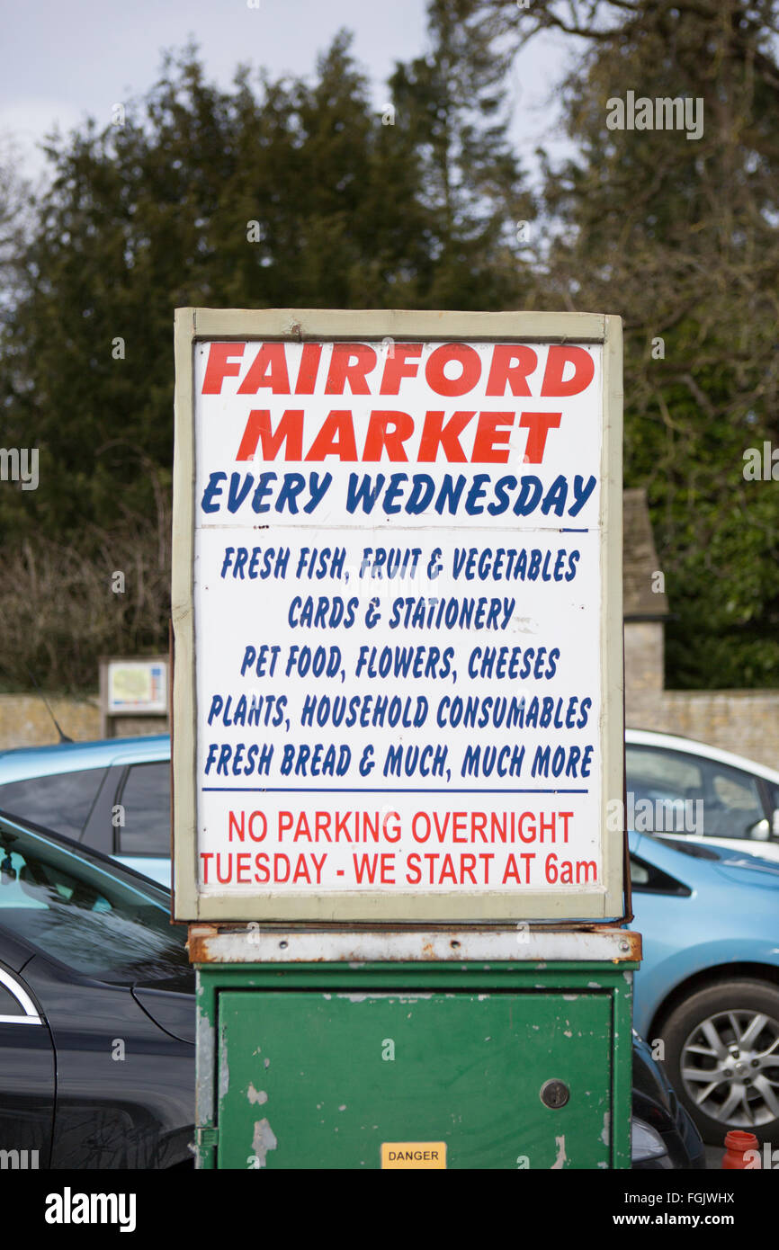 Marktplatz Zeichen Fairford Gloucestershire Stockfoto