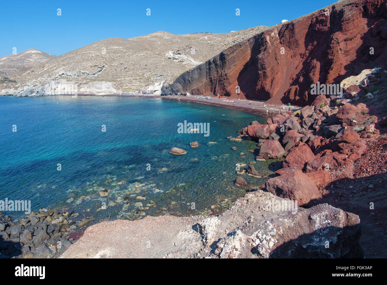 Santorini - der rote Strand vom südlichen Teil der Insel. Stockfoto