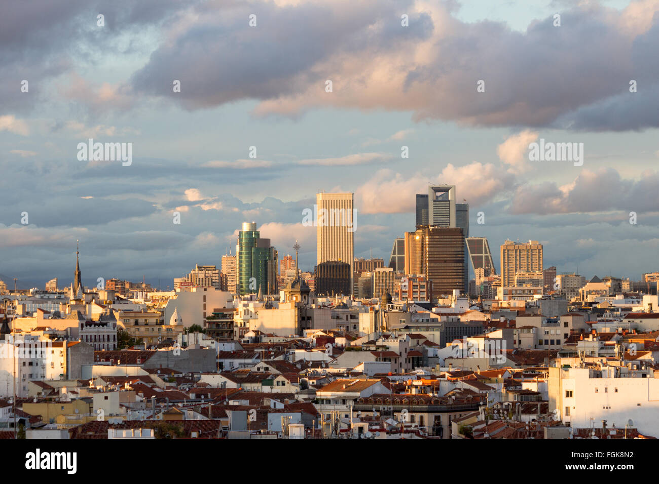 Panoramablick auf die Skyline von Madrid, Spanien. Stockfoto