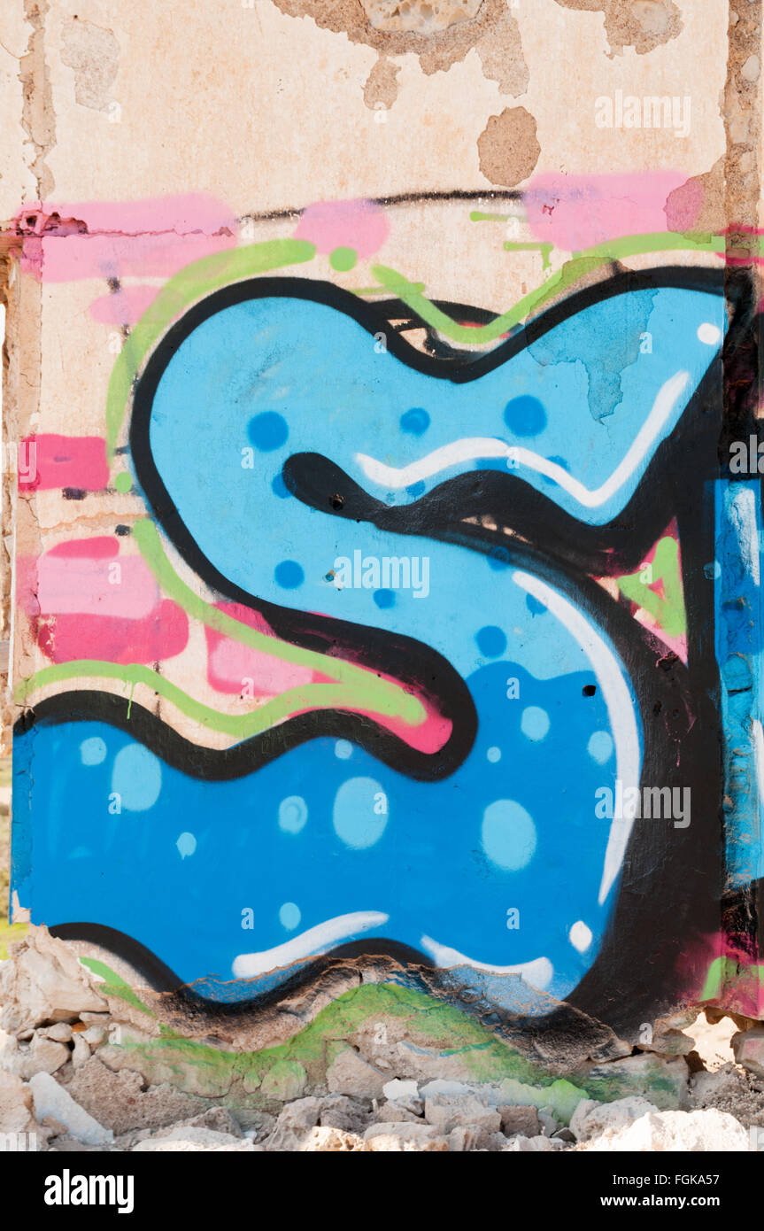 Urban Graffiti Streetart mit des Buchstabens " Stockfoto