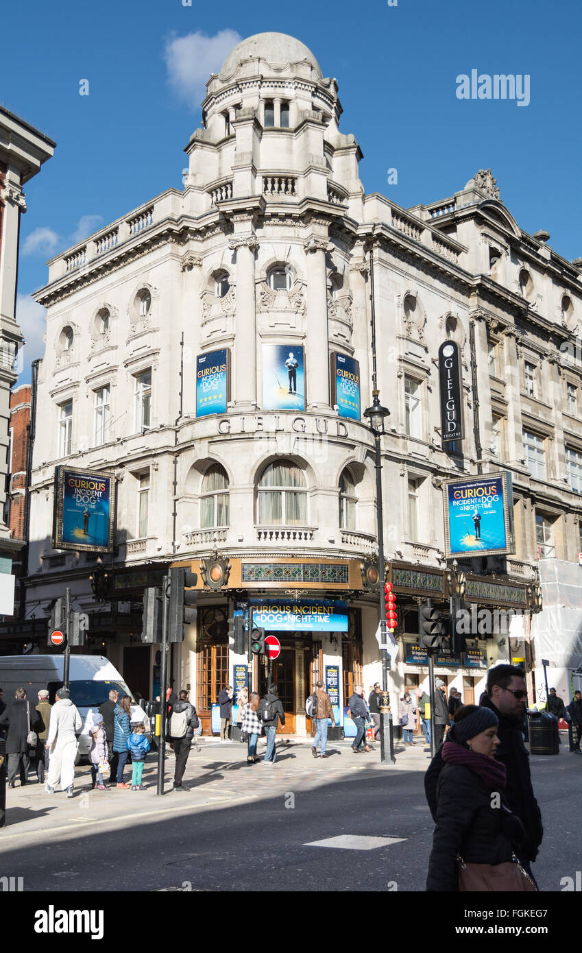 The Curious Incident of the Dog am Gielgud Theatre in Theatern auf der Londoner Shaftesbury Avenue, Soho, UK Stockfoto