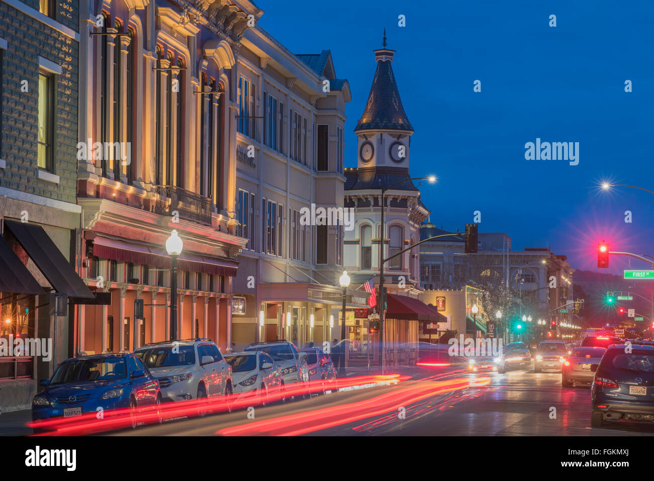 Die Innenstadt von Napa, in der Abenddämmerung in Kalifornien, USA Stockfoto