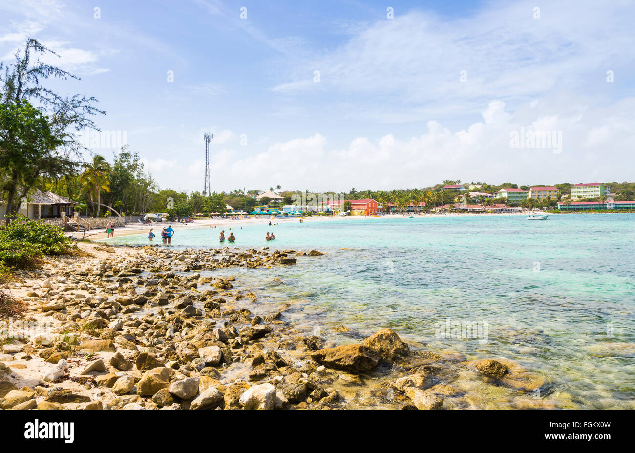 Long Bay, einem Strand auf der Ostseite der Westindischen Inseln Antigua, Antigua und Barbuda, Stockfoto