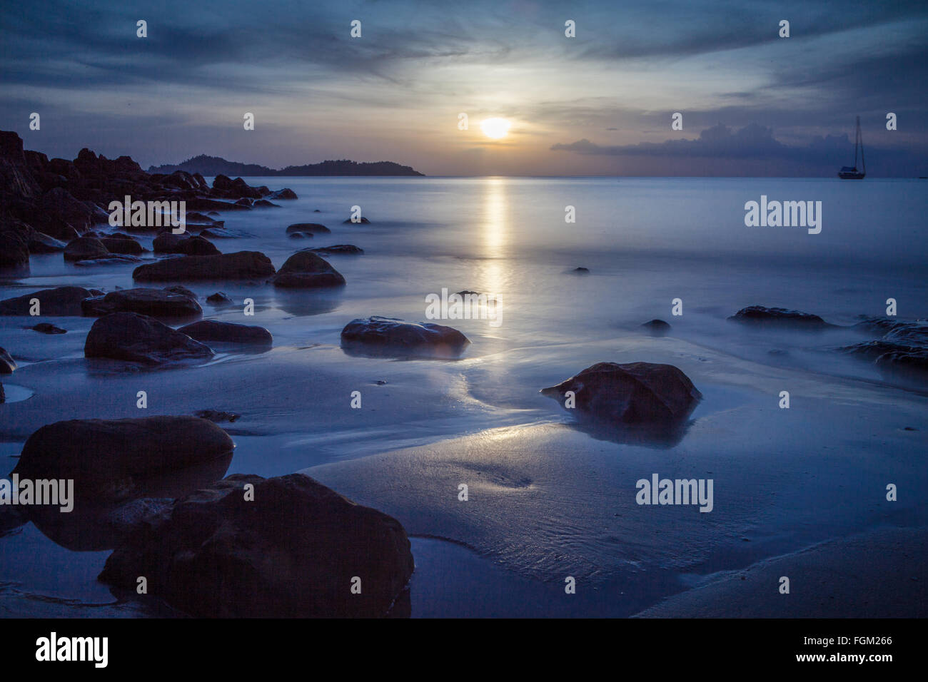 Ruhe am Strand bei Sonnenuntergang Stockfoto