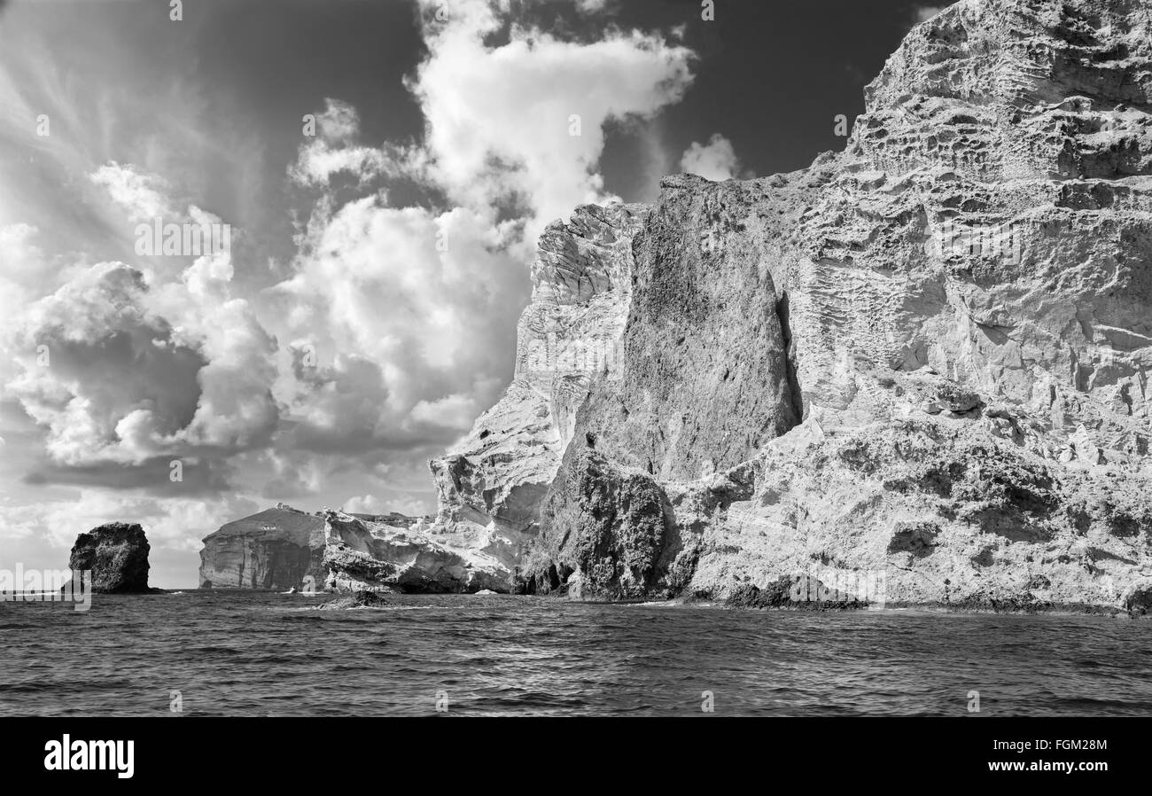 TEL AVIV, ISRAEL - 2. März 2015: Der Rest am Strand von Tel Aviv Stockfoto