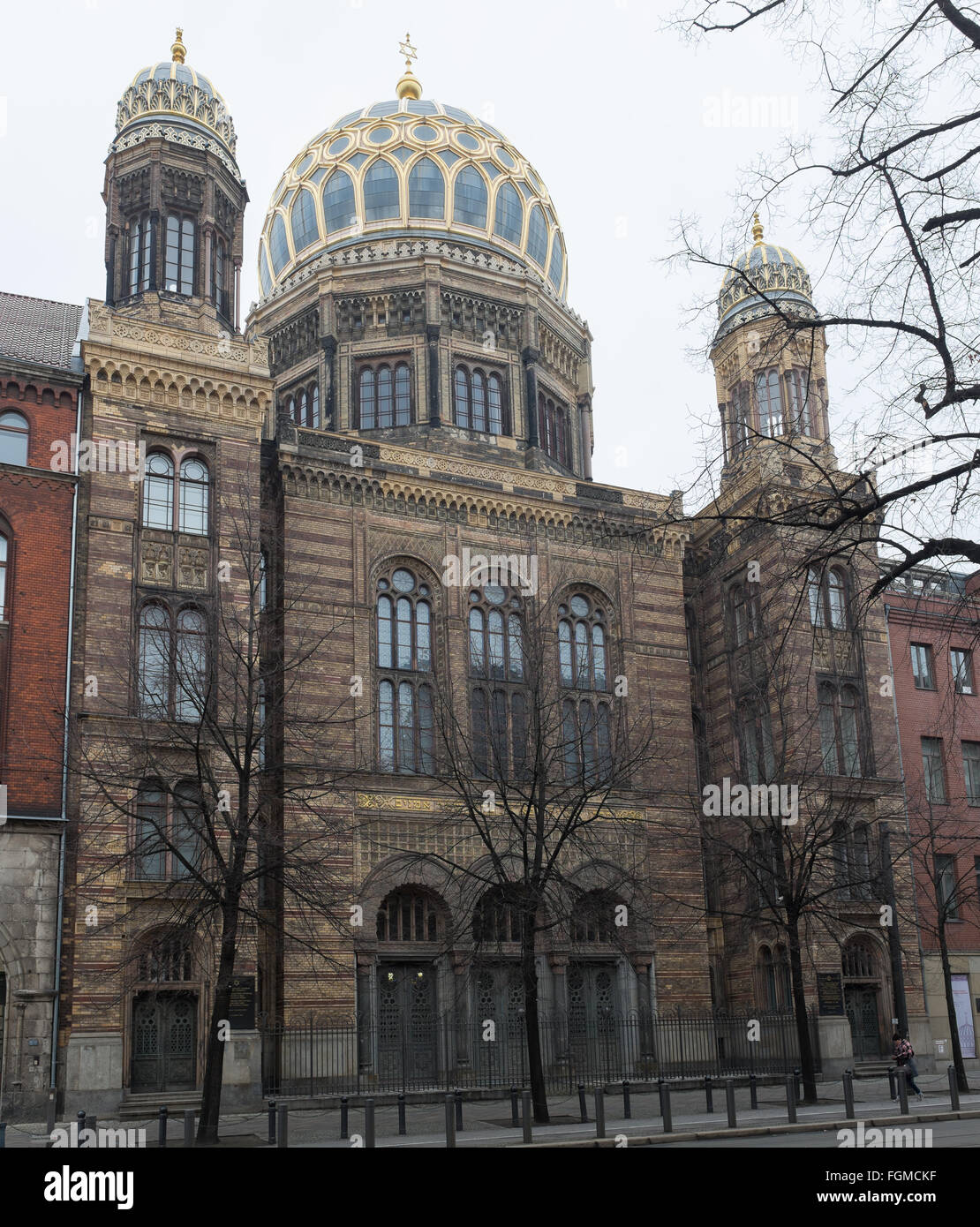 BERLIN - Februar 18: Die "Neue Synagoge" in in der Oranienburgerstraße, Berlin-Mitte am 18. Februar 2016. Stockfoto