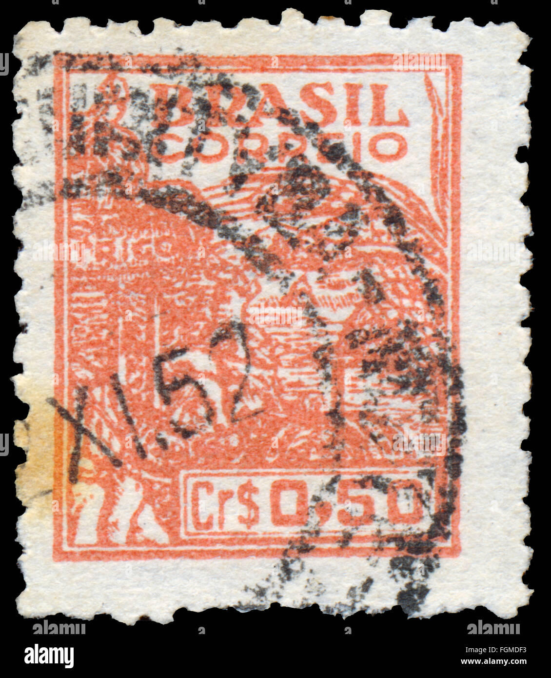 BUDAPEST, Ungarn - 20. Februar 2016: eine Briefmarke gedruckt in Brasilien zeigt Weizen Erntemaschinen, ca. 1946 Stockfoto