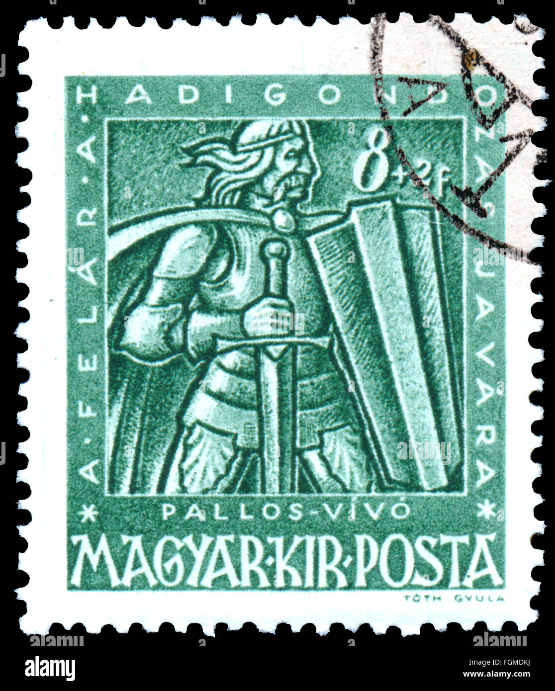 BUDAPEST, Ungarn - 3. Februar 2016: eine Briefmarke gedruckt von Ungarn, zeigt Krieger mit Schild und Schwert, ca. 1943 Stockfoto