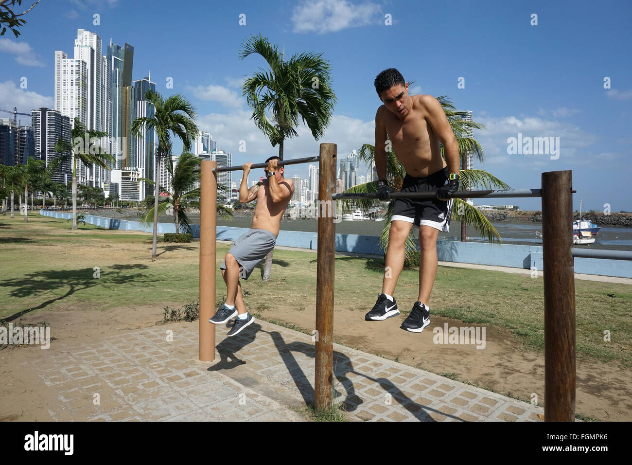 Panama-Stadt Mittelamerika Sport an der Küste Umgehungsstraße Cinta costera Stockfoto