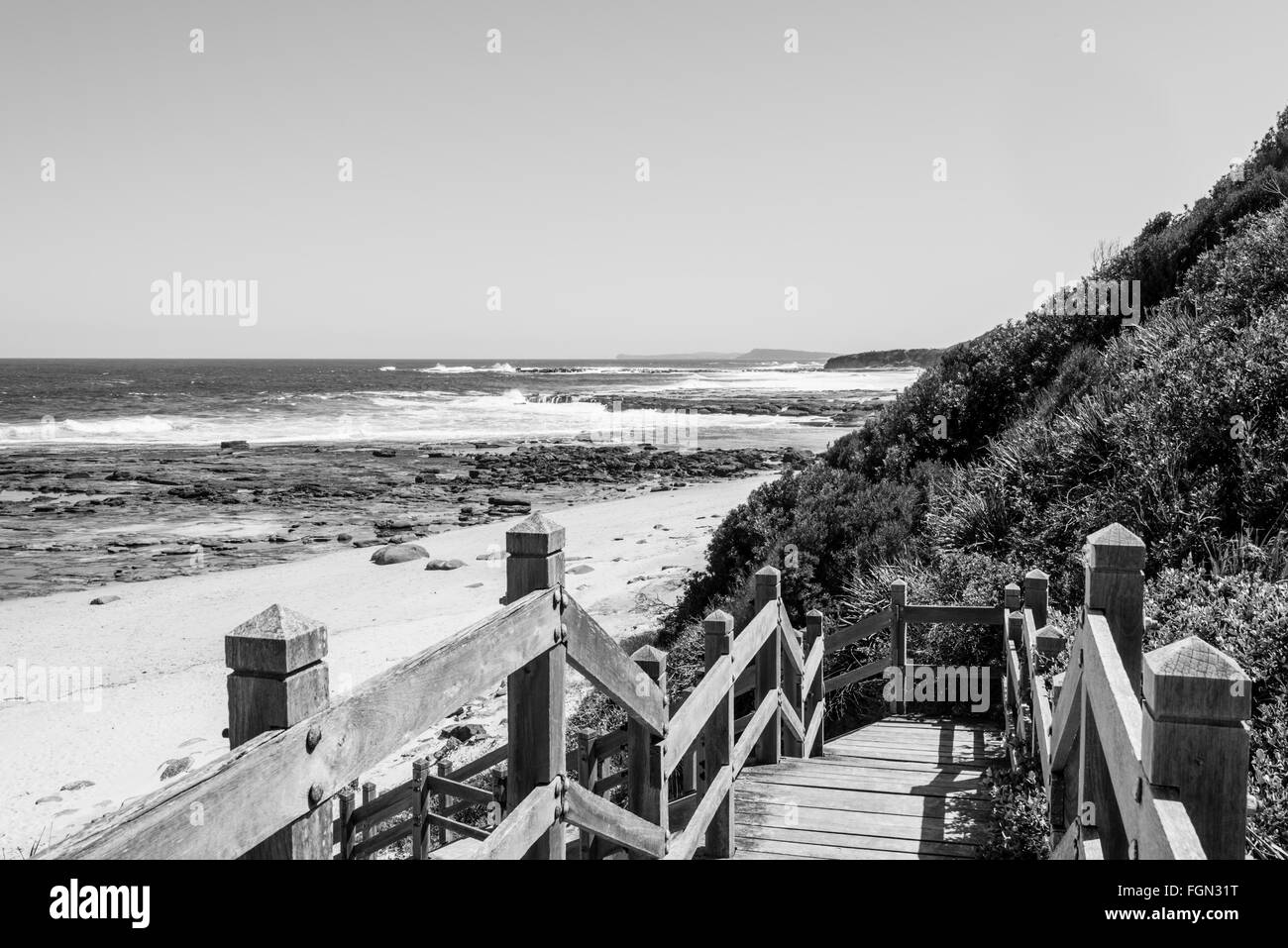 Ozean und einheimischer Vegetation von Norah Head Coast, Australien Stockfoto