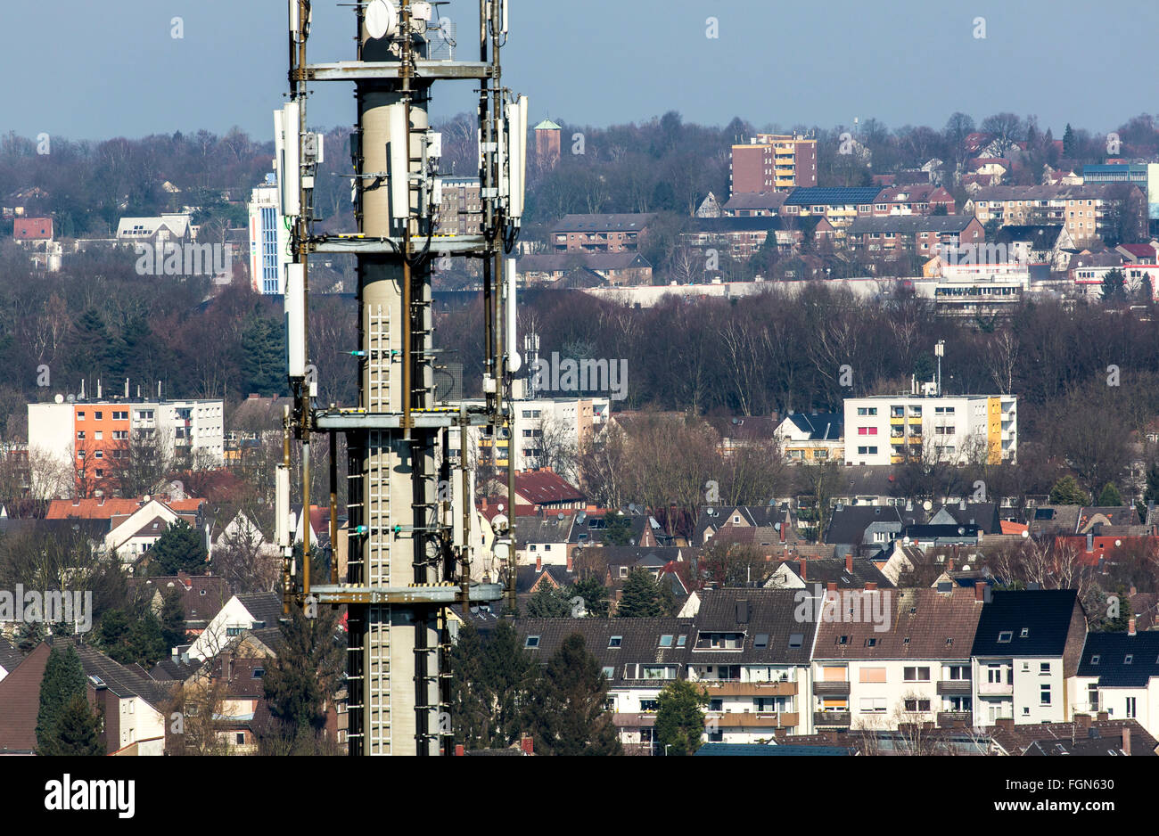 Radio Mast Antennenmast, mit Sende- und Empfangseinheit, Systeme, Handy-Empfang,  Stadt Herten, Deutschland Stockfotografie - Alamy