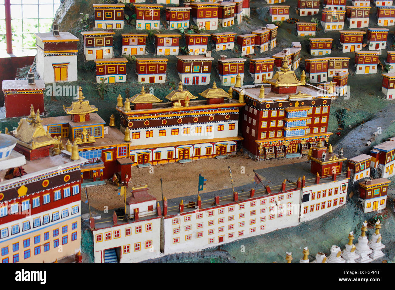 Miniatur des Klosters in Tibet, in Bylakuppe, Coorg, Golden Buddhistentempel, Karnataka, Indien Stockfoto
