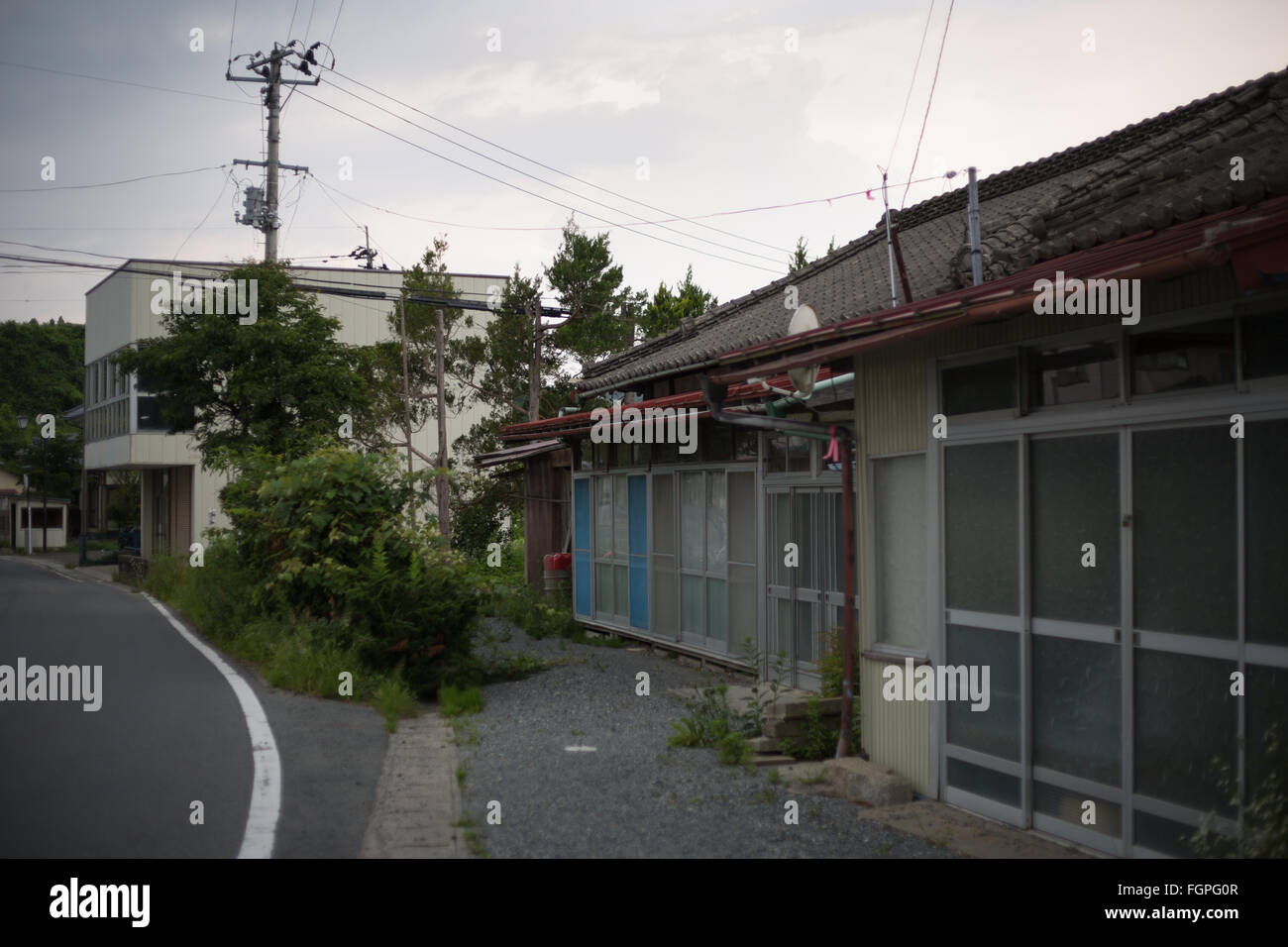 Verlassenes Dorf von Kusano, in Iitate Bezirk, Japan, 15. Juli 2015. Dekontamination Arbeiten der Strahlung durch die März 2011 Explosionen im Kernkraftwerk Fukushima Dai-Ichi zu verbreiten. Stockfoto