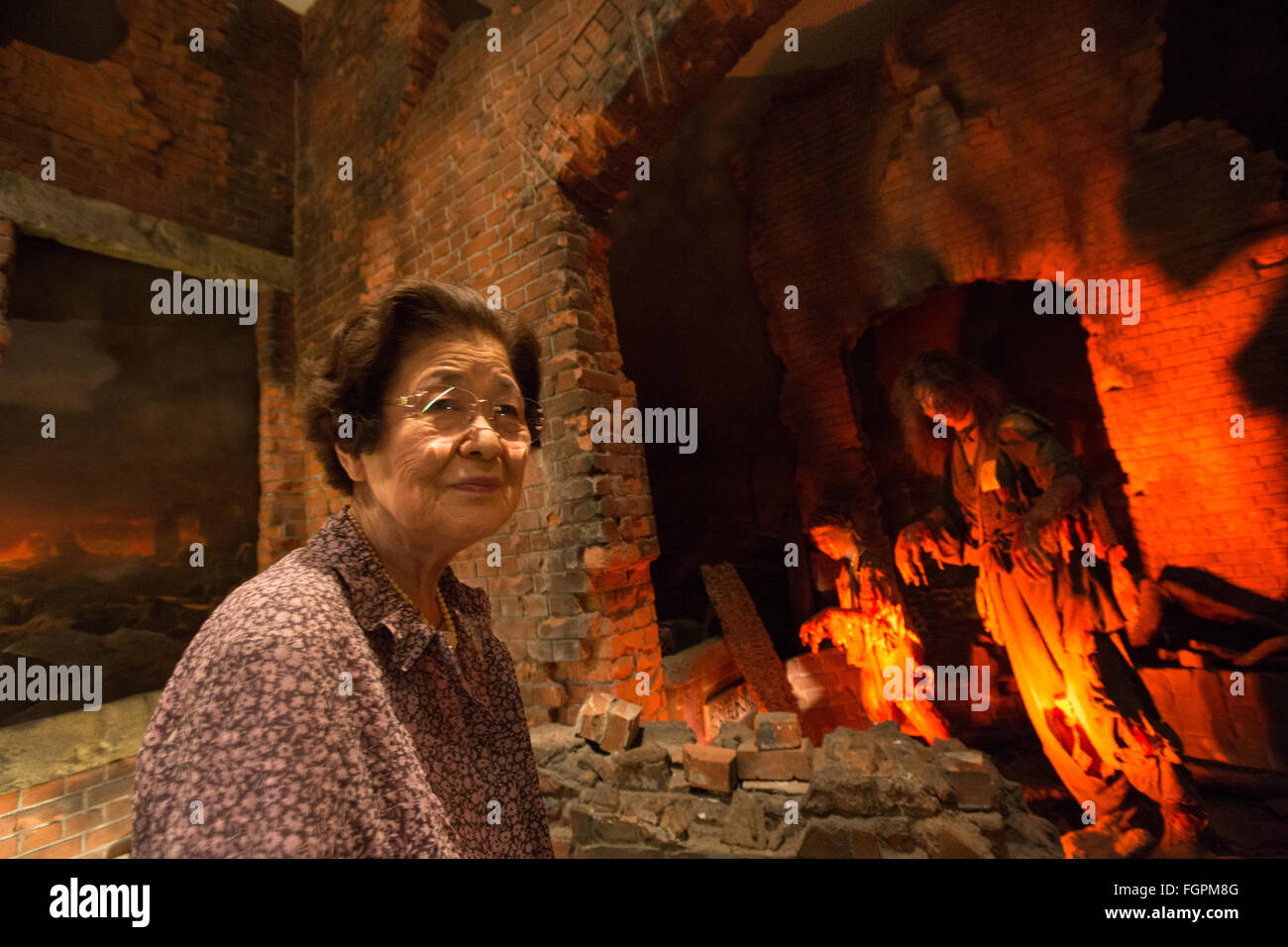 Hiroshima Atombombe Überlebende Megumi Shinoda im Hiroshima Peace Museum, 7. Juli 2015. Stockfoto