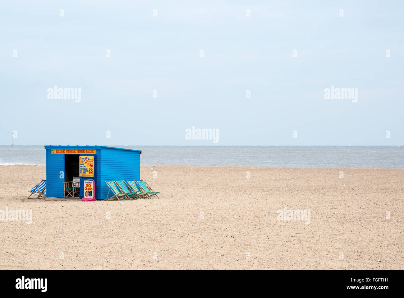 Liegestühle für die Vermietung am Strand von Great Yarmouth, Norfolk, England, UK Stockfoto