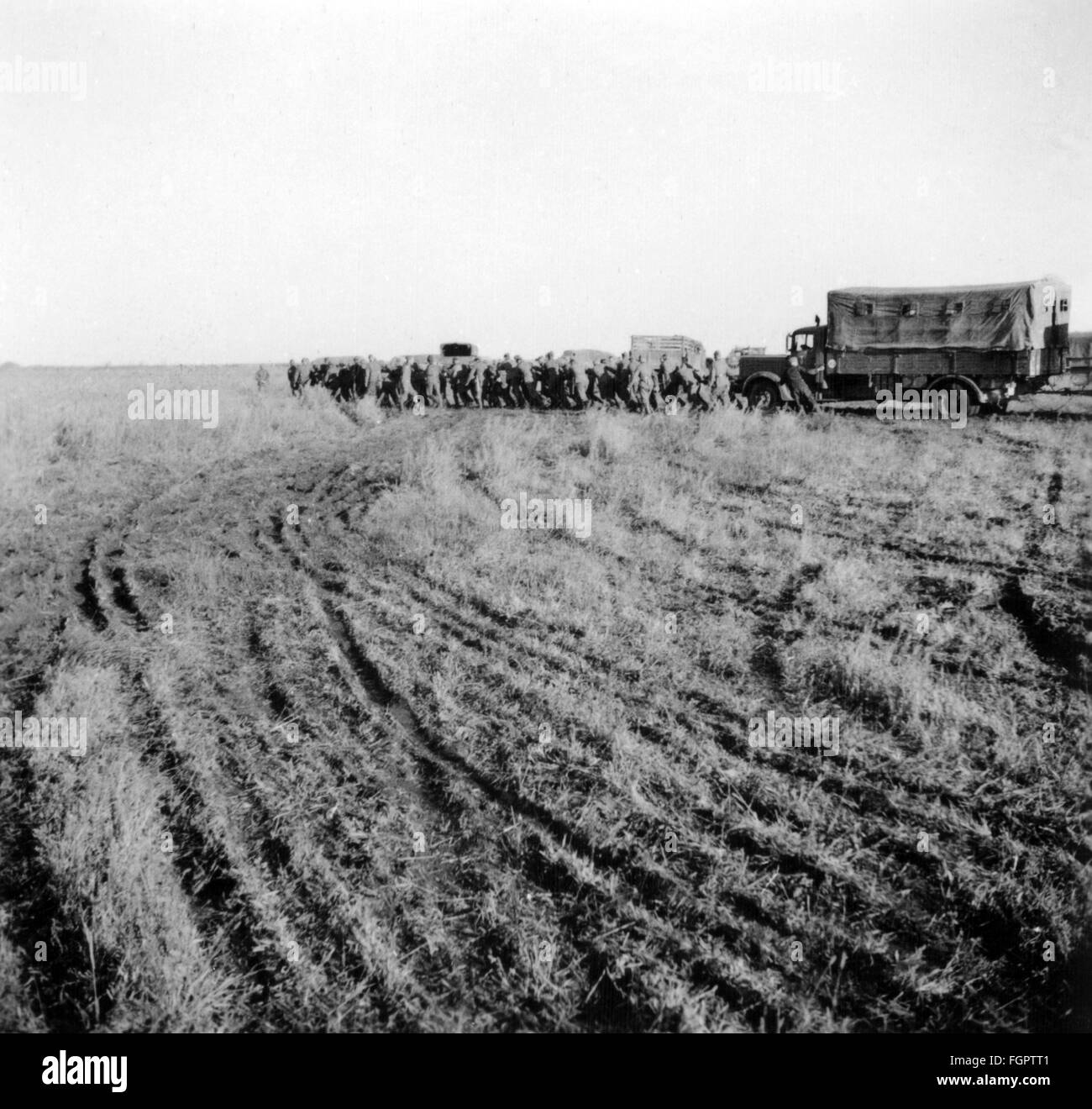 Nationalsozialismus / Nationalsozialismus, Organisationen, Reichsarbeitsdienst, Mitglieder einer Reichsarbeitsdiensteinheit, im Einsatz an der Ostfront, in der Ukraine, Sommer 1941, Zusatzrechte-Clearences-nicht vorhanden Stockfoto