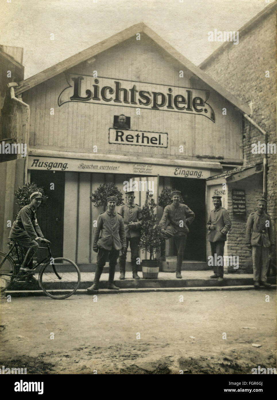 Erster Weltkrieg, Frankreich, Frontkino für deutsche Soldaten in Rethel, Ardennen, März 1916, Zusatzrechte-Clearences-nicht verfügbar Stockfoto