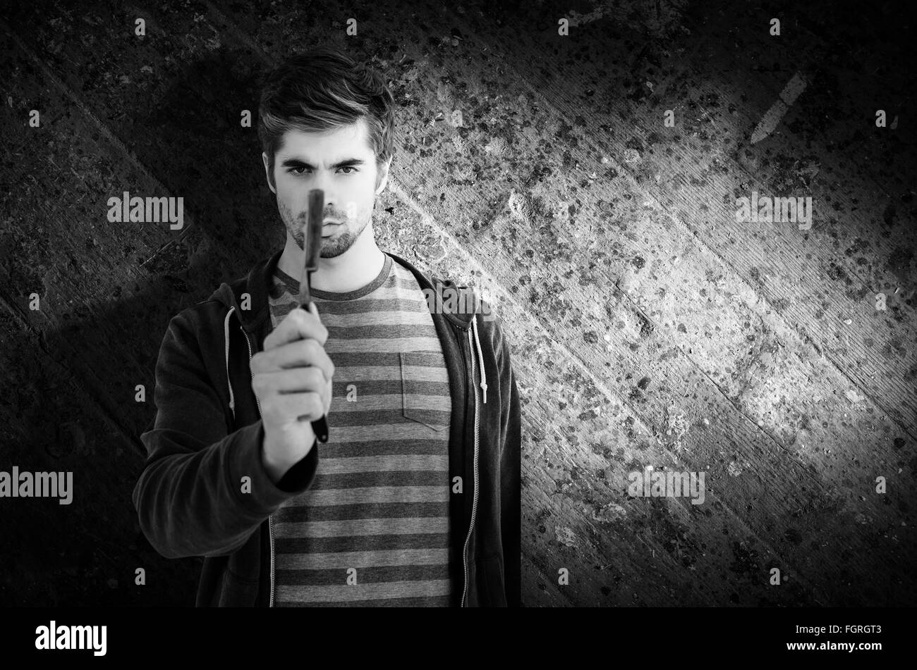 Zusammengesetztes Bild Porträt des Mannes mit straight-Edge razor Stockfoto