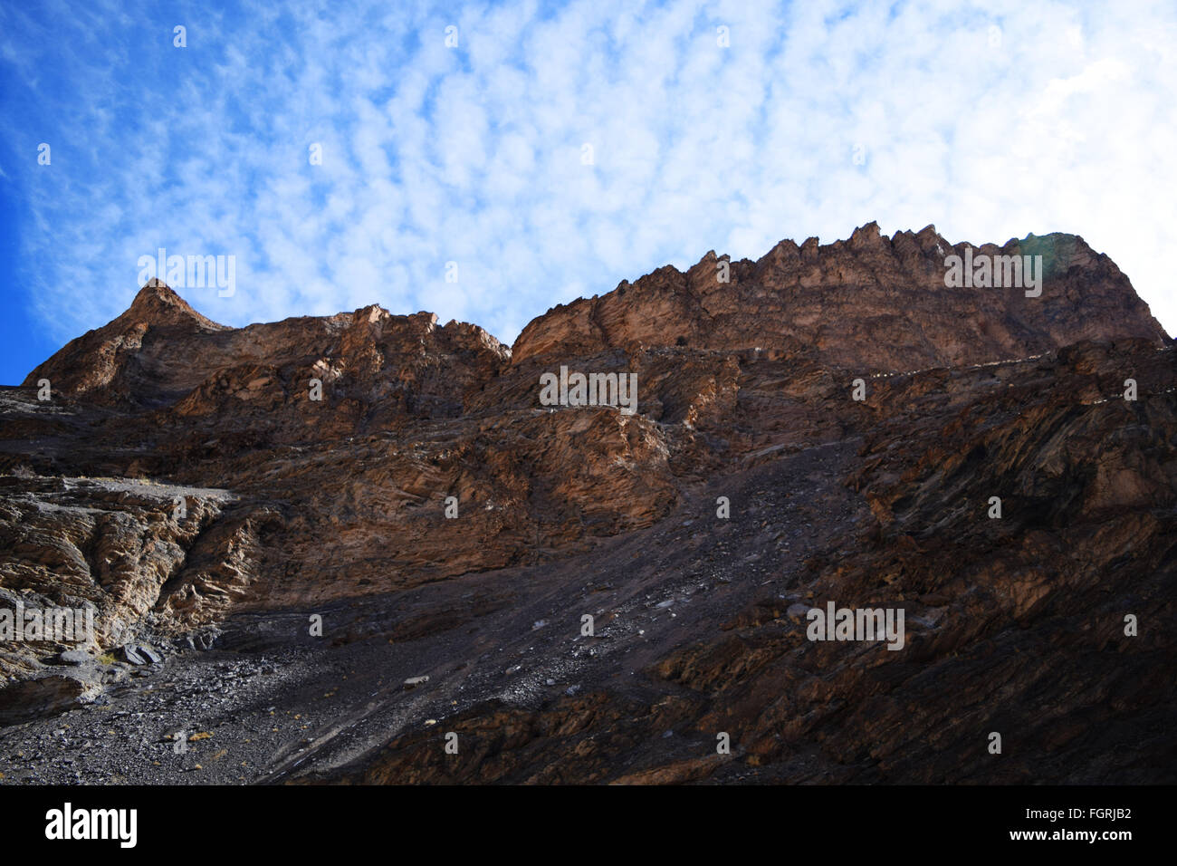 schöne Aussicht auf Berge und Himmel... Natur vom Feinsten Stockfoto