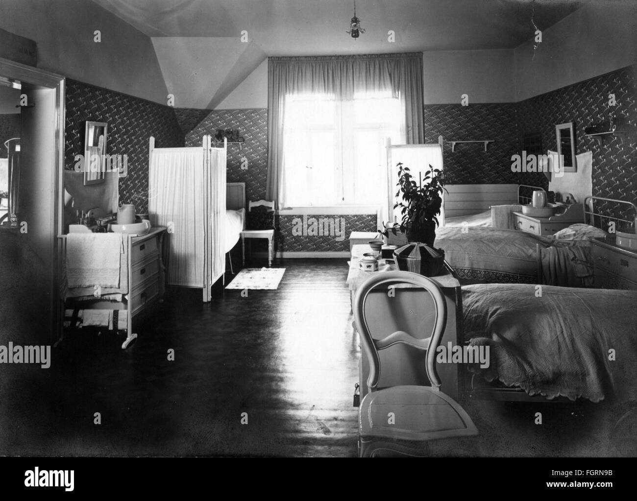 Pädagogik, Schule / Unterricht / Disziplin, Zimmer im Mädcheninternat, wohl Schloss Wilhelmstal, 1930, Zusatzrechte-Clearences-nicht vorhanden Stockfoto