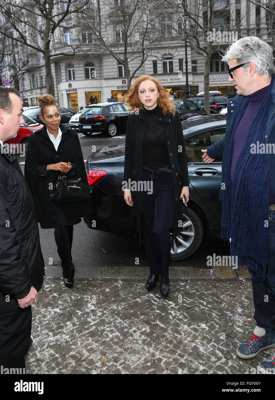 Anna und Angela Ermakova gelten im Grazia Magazin Breakfast während der Fashion Week Berlin Charlottenburg mit Ankunft: Anna Ermakova, Angela Ermakova Where: Berlin, Deutschland bei: 20. Januar 2016 Stockfoto