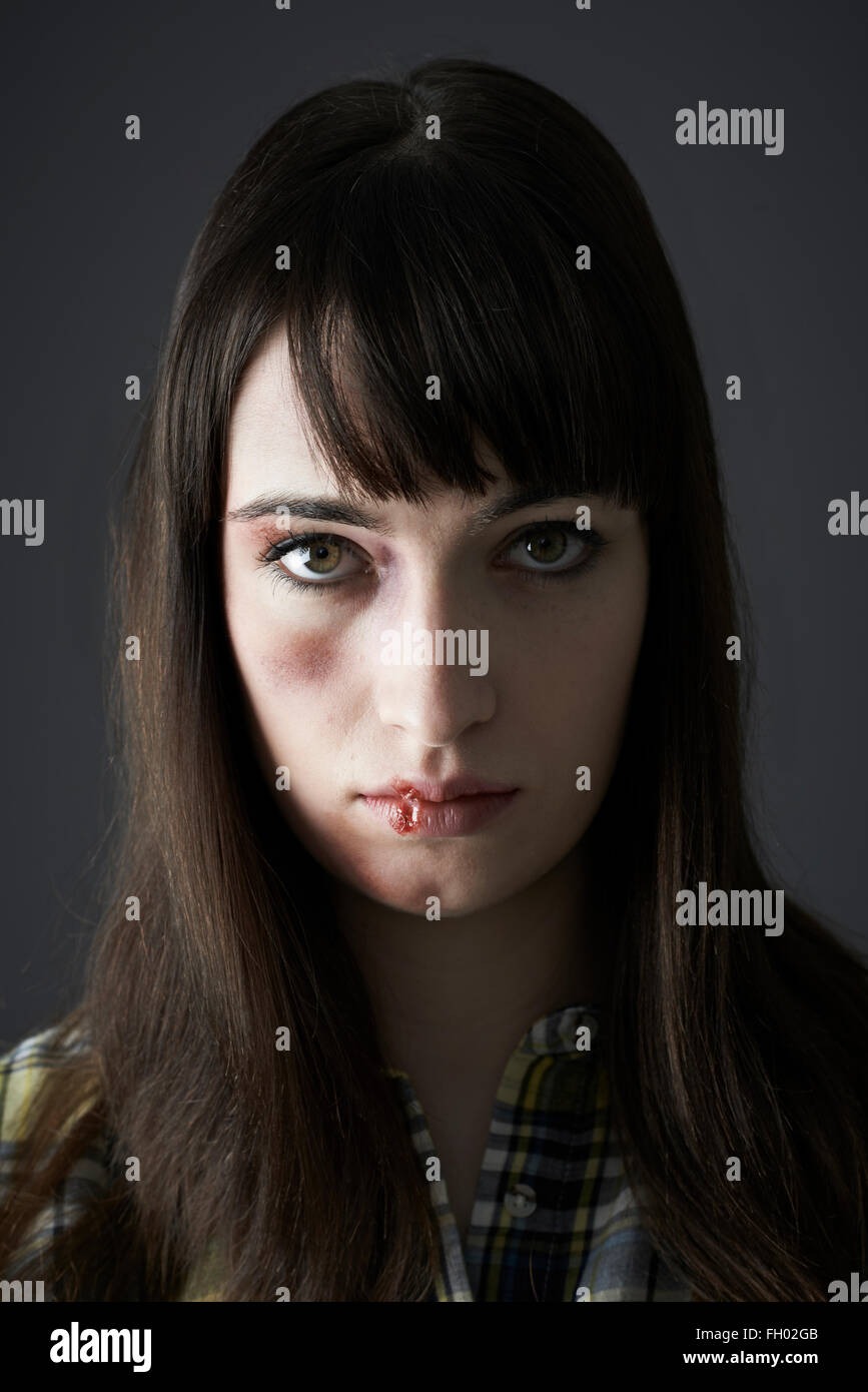 Weibliche Opfer von häuslicher Gewalt Stockfoto
