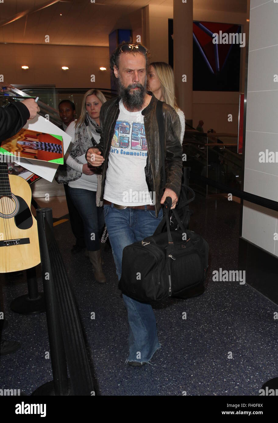 Rob Zombie und seine Frau Sheri Moon Zombie kommen am Los Angeles International Airport (LAX) Featuring: Rob Zombie wo: Los Angeles, California, Vereinigte Staaten von Amerika bei: 22. Januar 2016 Stockfoto