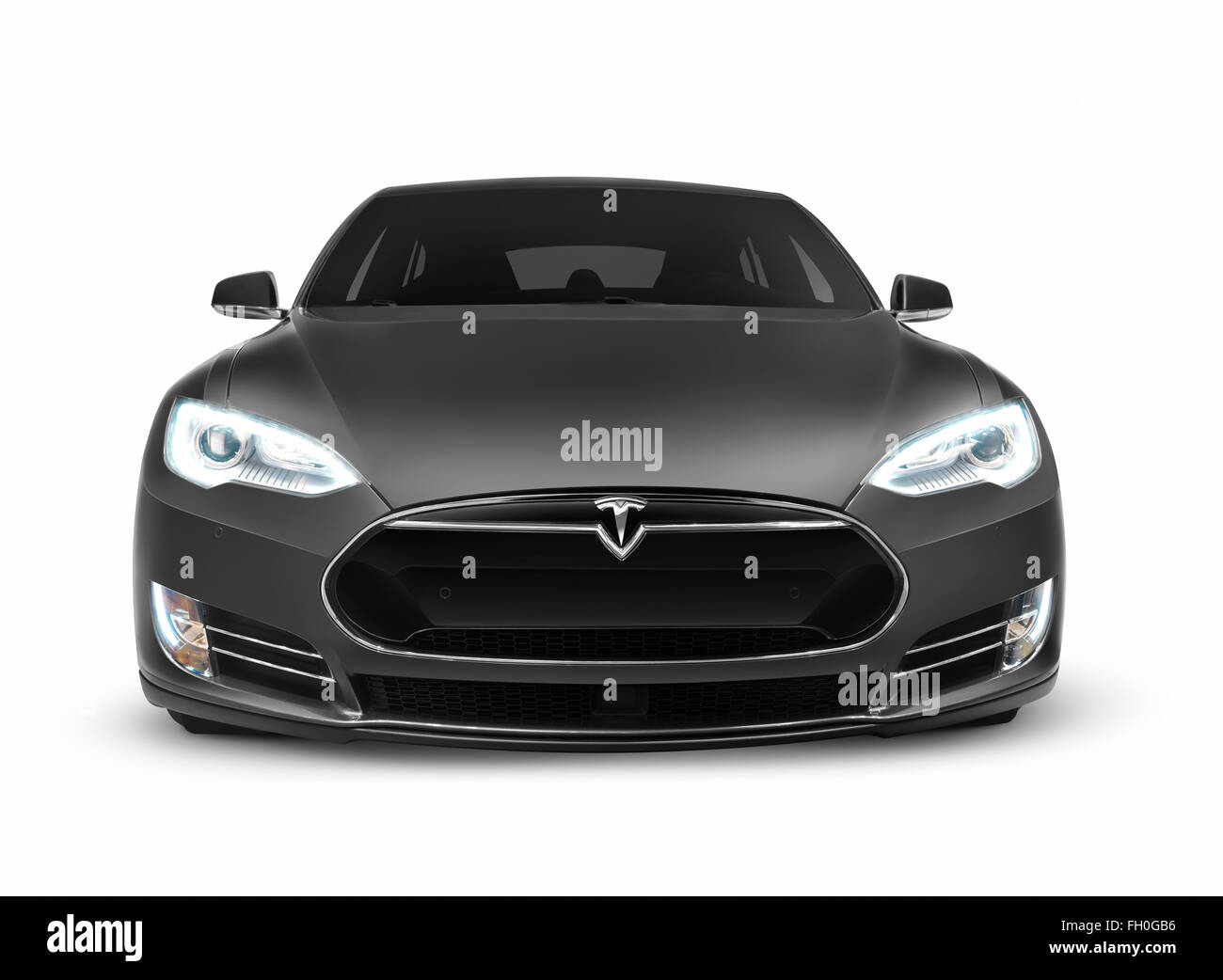 Gray 2017 Tesla Model S Luxus Elektroauto Vorderansicht isolierten auf weißen Hintergrund mit Beschneidungspfad Stockfoto