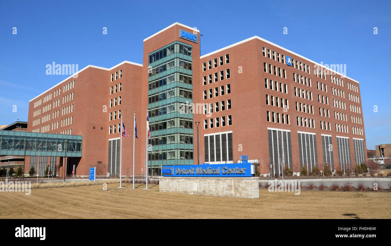 DETROIT, MI - 6 Februar: The Detroit Medical Center Heart Hospital in Detroit, gezeigt am 6. Februar 2016, eröffnet im Juli 201 Stockfoto