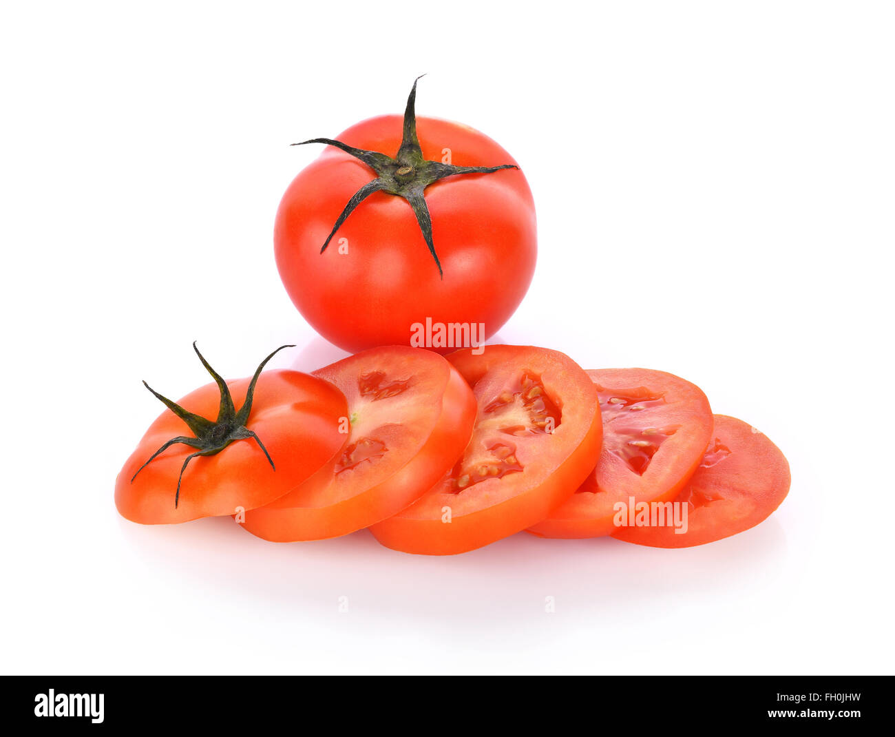 frische Tomaten auf weißem Hintergrund Stockfoto