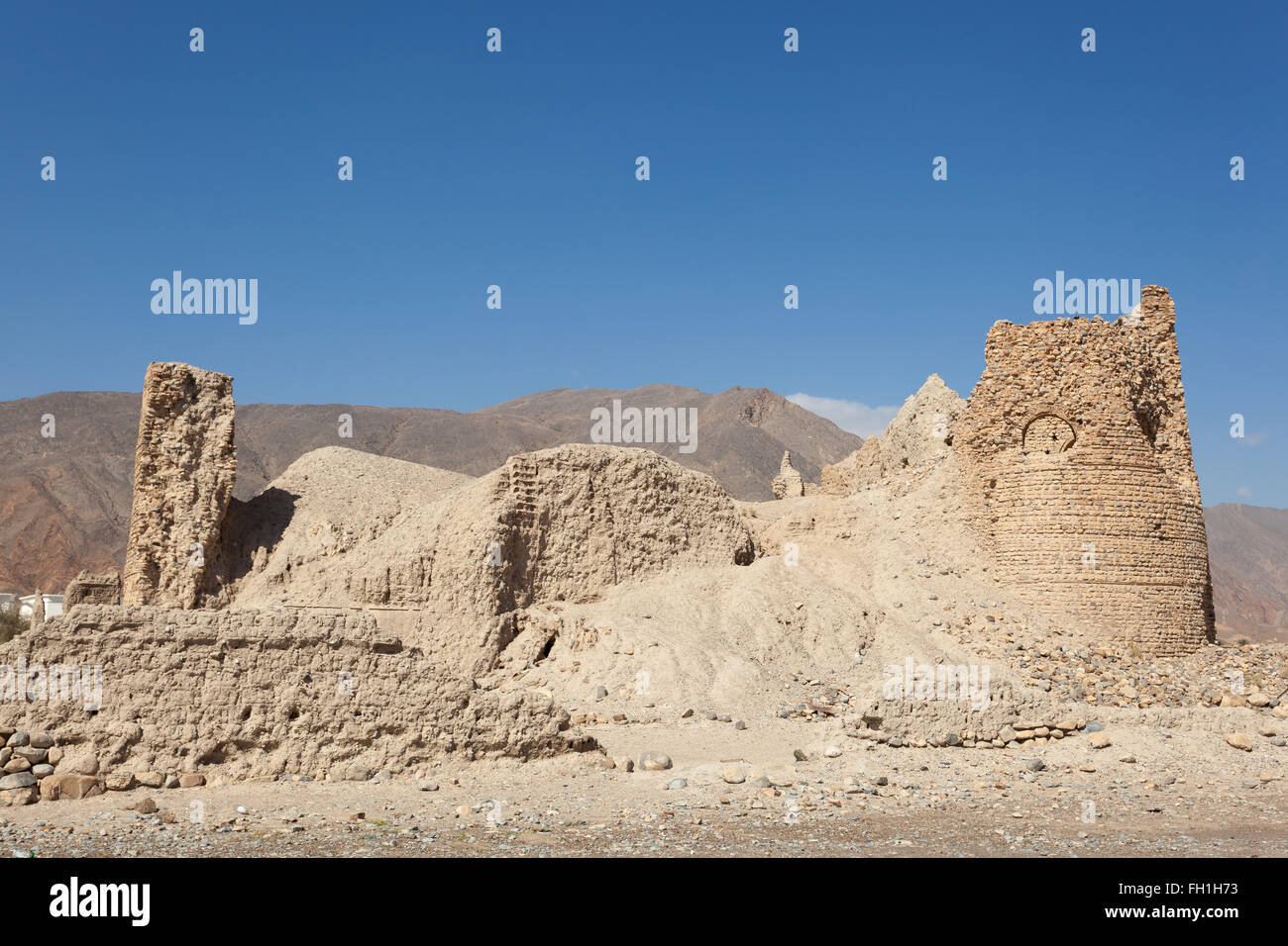 Ruinen eines alten omanischen Dorfes in Birkat Al Mouz. Nizwa, Sultanat Oman, Naher Osten Stockfoto