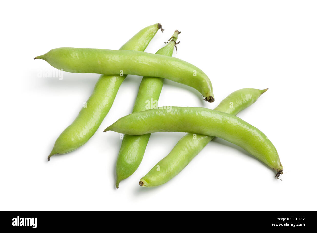 Frische grüne Bohnen im Pod auf weißem Hintergrund Stockfoto