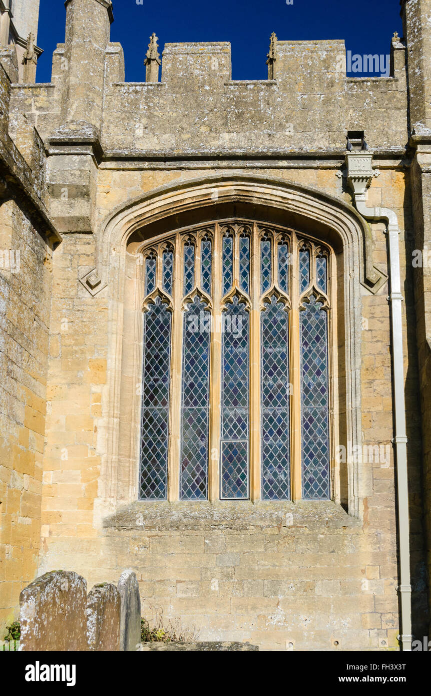 Grossen verbleiten Fenster auf St James Church in Chipping Campden Stockfoto