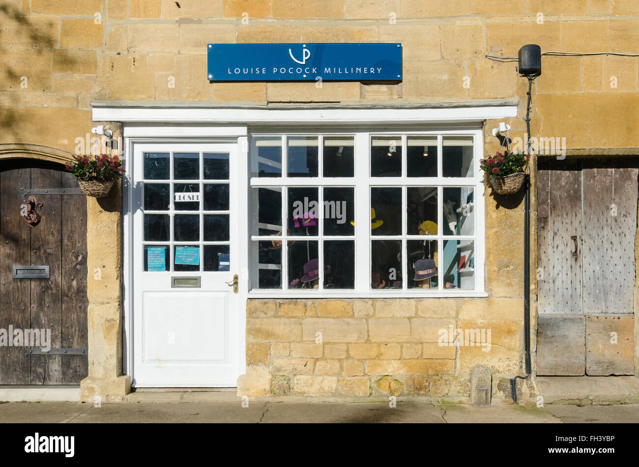 Louise Pocock Millinery Hutgeschäft in Chipping Campden, Cotswolds Stockfoto