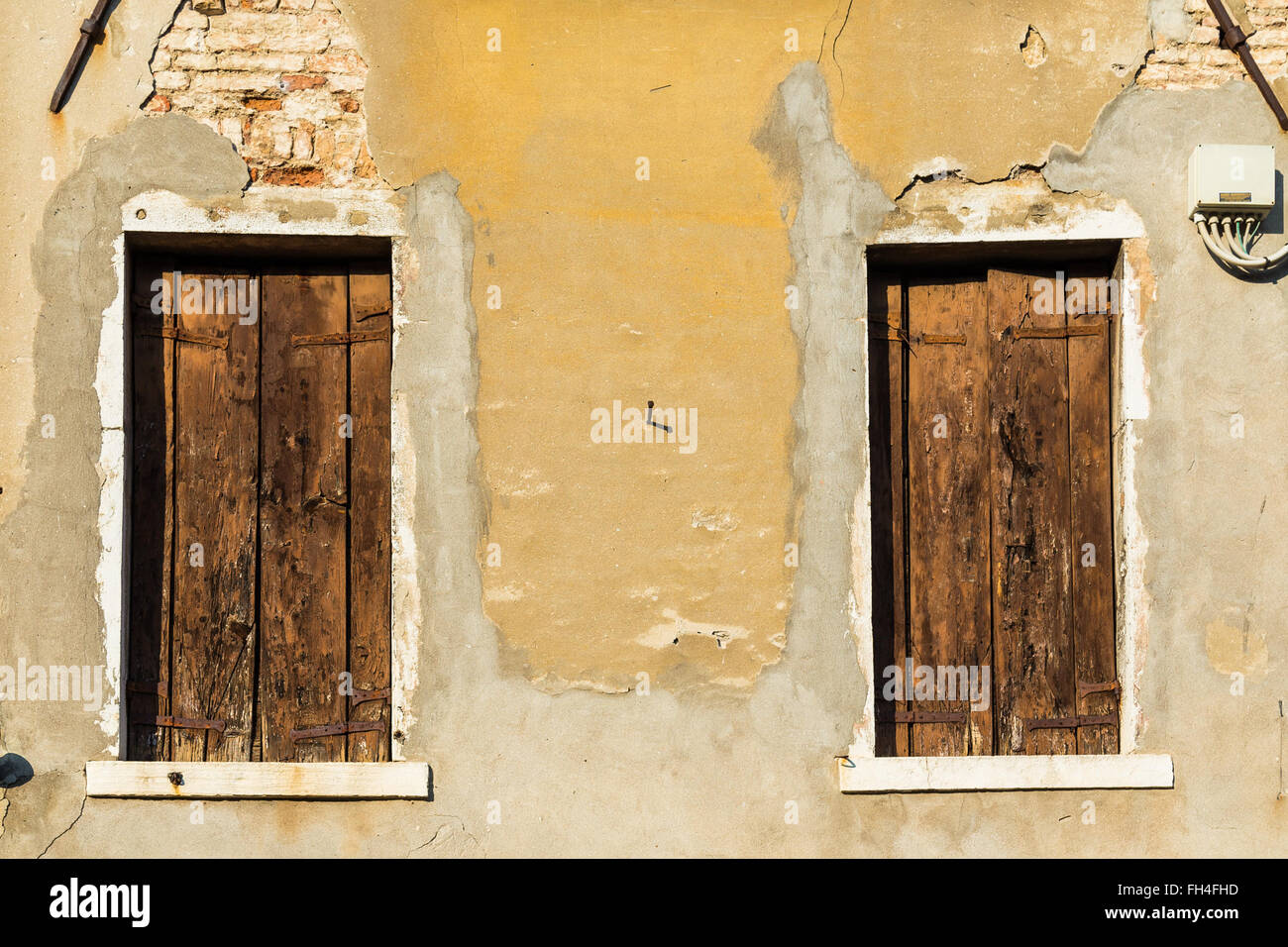 Closeup, typischen Fenstern und Wänden in Venedig mit Textfreiraum Stockfoto