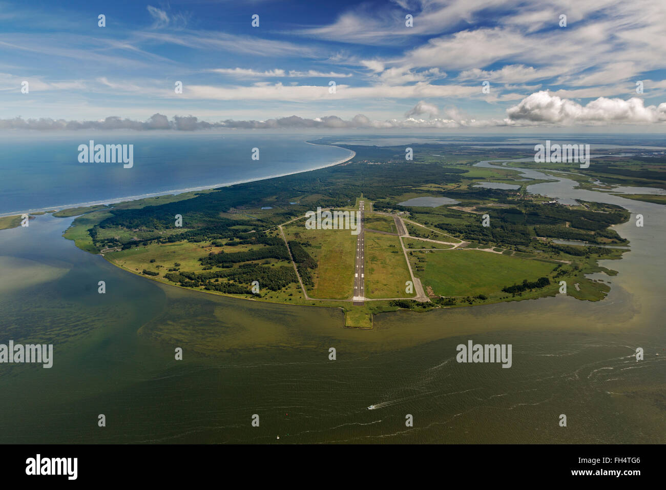 Historische technische Museum, Peenemünde GmbH, Flughafen Peenemünde, ehemalige Rocket Range, Kröslin, Ostsee, Usedom Antenne anzeigen, Stockfoto