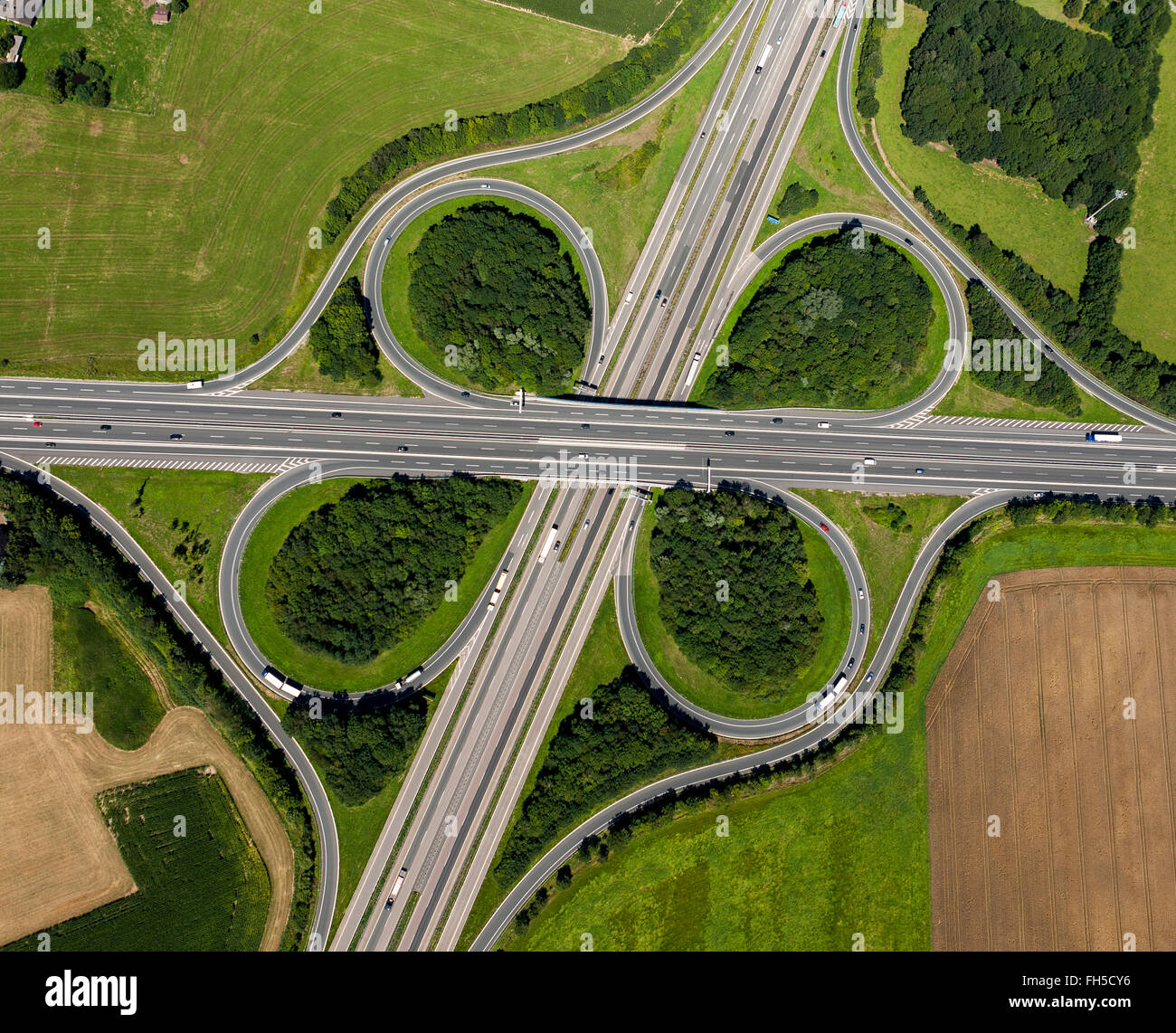 Luftaufnahme, Autobahn Kreuzung Lotte Osnabrück, A30 A1 E30 E37, Lotte, Niedersachsen, Deutschland, Europa Stockfoto