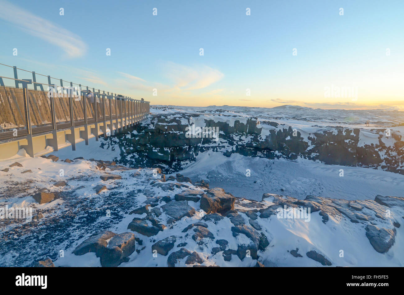 Leif der glückliche Brücke zwischen zwei Kontinenten, wo nordamerikanische und eurasische Kontinentalplatten Winter Reykjanes Island driften Stockfoto