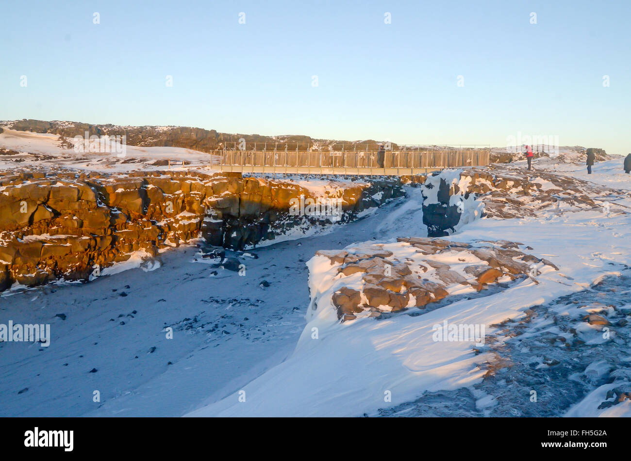 Leif der glückliche Brücke zwischen zwei Kontinenten, wo nordamerikanische und eurasische Kontinentalplatten Winter Reykjanes Island driften Stockfoto
