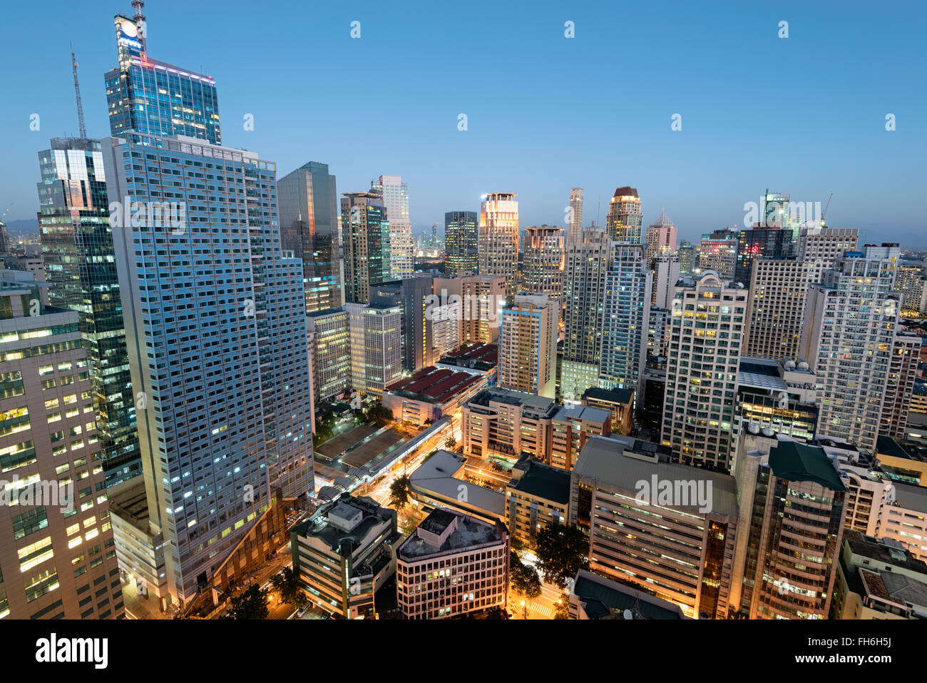 Makati City Skyline. Makati City ist eines der am weitesten entwickelten Geschäft Bezirk von Metro Manila und der gesamten Philippinen. Stockfoto