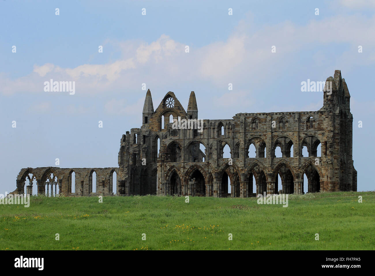 Panoramische Ansicht der Whitby Abtei in North Yorkshire, England. Stockfoto